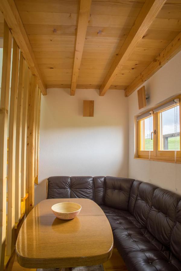 Mountain House Ami Hébergement de vacances Žabljak
